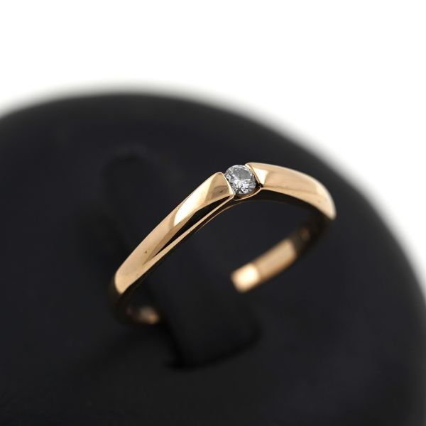 Solitär Ring 750 Gold 18 Kt Gelbgold Diamant Brillant 0,06 CT Wert 460,-