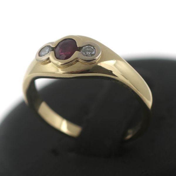 Ring 750 Gold 18 Karat Gelbgold Rubin Diamant 0,10CT Rubin Brillant Wert 1180,-