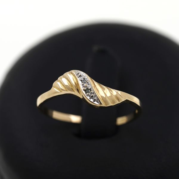 Diamant Ring 333 Gold 8 Kt Gelbgold Wert 210,-